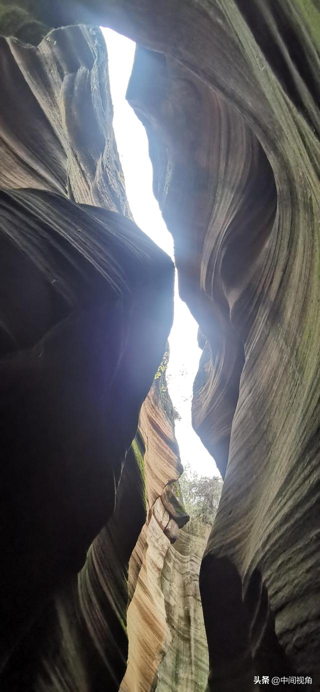 陕北甘泉雨岔大峡谷，壮美奇观堪比美国羚羊谷