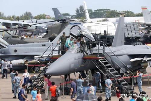 剛起飛就可能進入別國領空，新加坡空軍終于有了不用跑道的戰鬥機