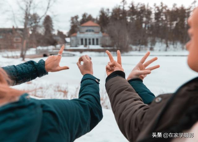 出门跟朋友旅行，试试这个合影技巧，回忆满满欢乐无限