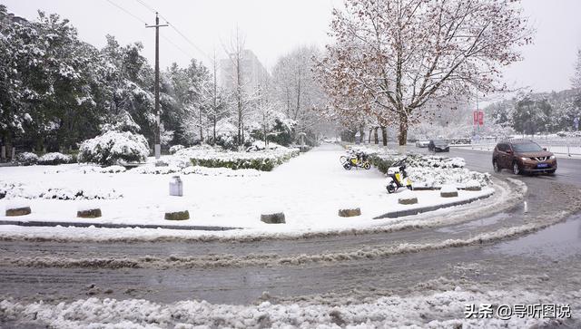 大年初一的贵阳观山湖公园，雪趣满满