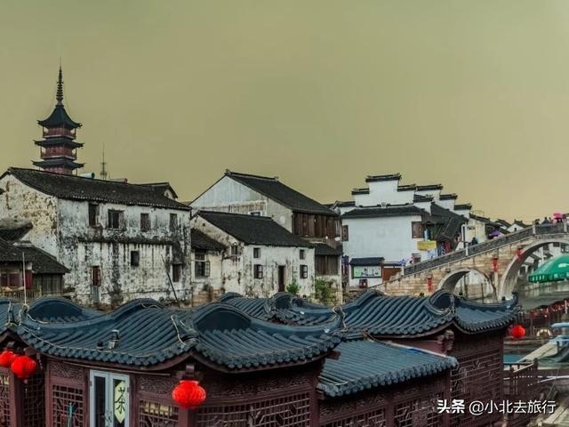 中国最具特色十大古镇，你去过几个，每一个都让你心动的魂牵梦绕
