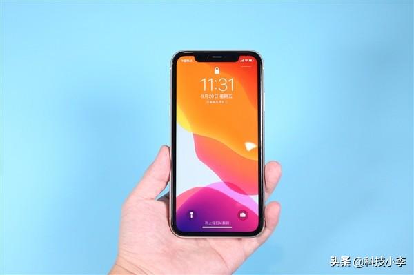 苹果下重本，iPhone11加速跌至“新低价”，力拼小米10 Pro