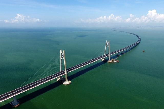 港澳珠大桥让世界瞩目，为何海南却不建造跨海大桥？看后就明白了