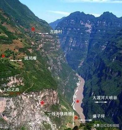 四川一个矗立悬崖顶400年的村子，不通公路，很多人一生没下过山