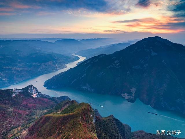 大江大河大山大景之（三）山峡之巅