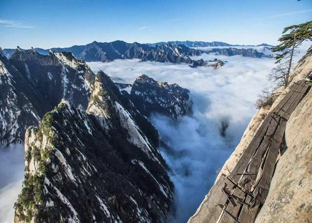 登華山之巅,晨看日出暮賞日落,美景盡收眼底讓你爲之沉醉