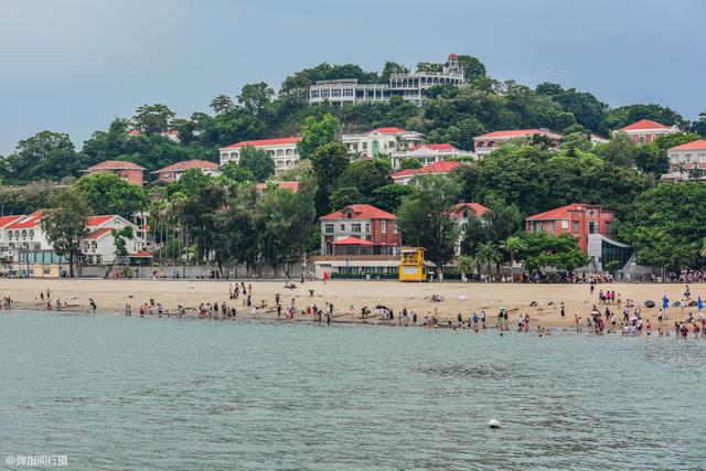 中国最文艺的小岛，与商业小镇不太一样，没有因旅游“清空”居民