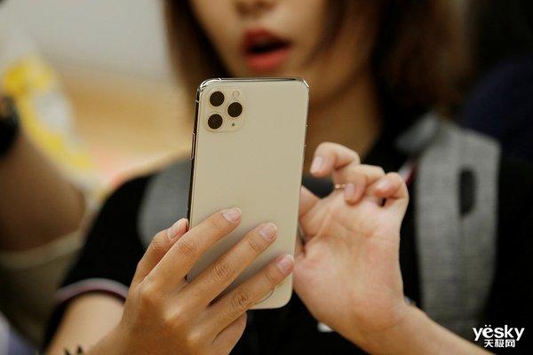 手机晚报：苹果不允许影视剧坏人用iPhone 小米10成本曝光