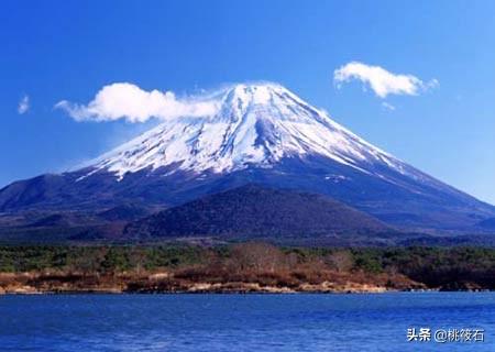 日人有好多地方的山被叫做富士山，而且一个比一个有名