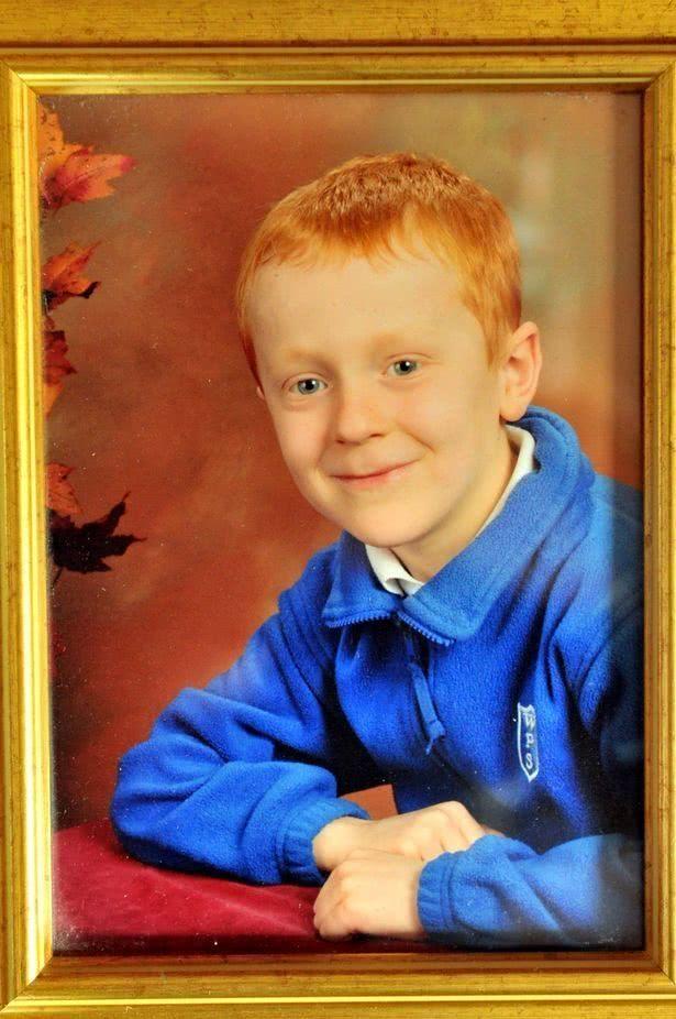 15歲英國男孩遭霸淩自殺身亡，彌留之際反悔，對媽媽說：我不想死