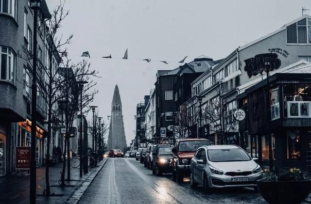 冰岛线路：最美的风景，藏在这个避世的冰岛小镇