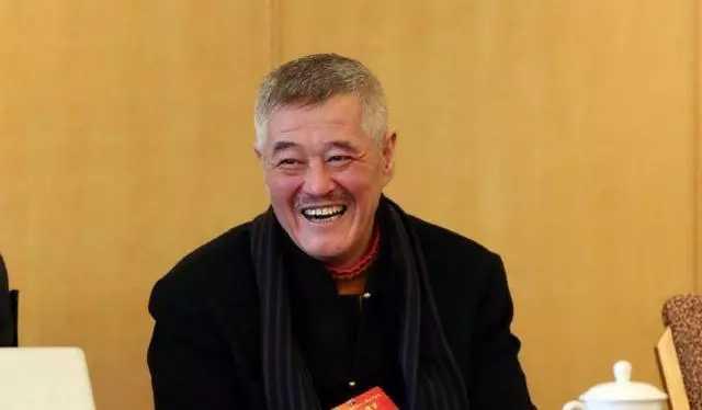 明星捐款真实榜单爆出! 谣言不能信, 成龙和本山的真实捐款够劲。