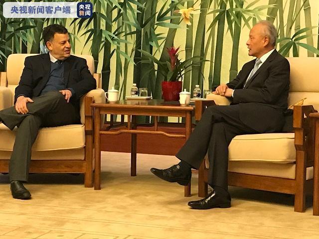 美國猶太人組織向中國駐美大使崔天凱遞交給華裔美國人和中國人民的支持信