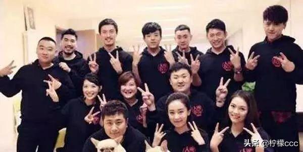 這些明星都是賈玲旗下的員工,還真不能小看賈玲了