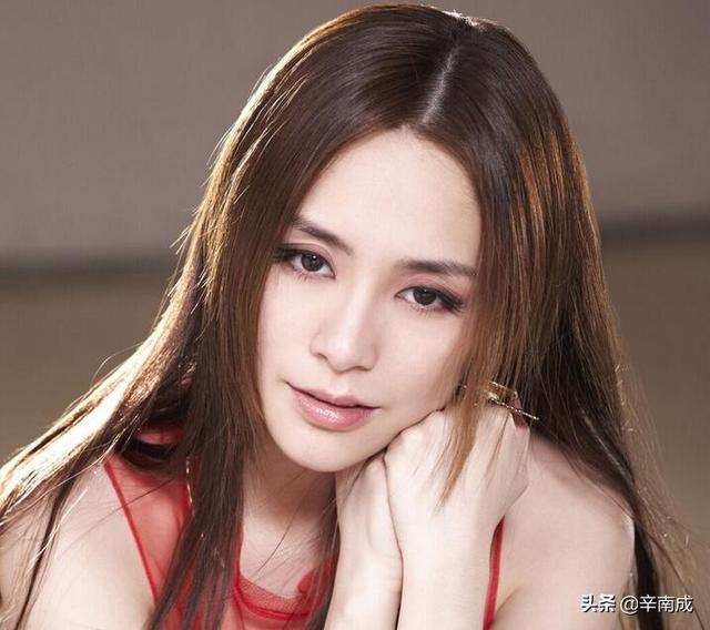 如此盛世美颜，叫人怎能不爱——阿娇