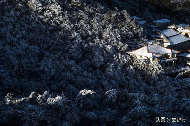 黃山最“孤獨”的一年，雪景美成了一首詩，景區卻關停無人欣賞