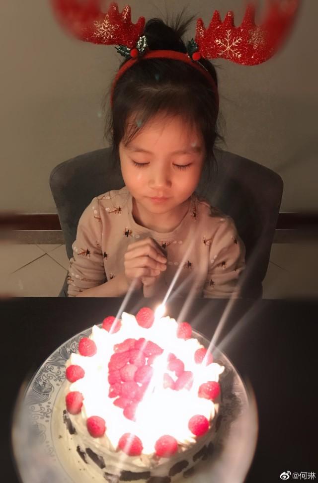 何琳自制蛋糕为女儿庆祝5岁生日，婆婆竟是老戏骨吕中