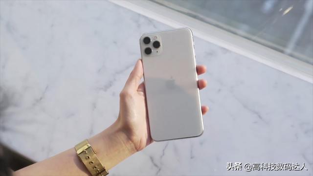 三星S20Plus对比iPhone 11 Pro Max，哪部手机更为优秀？差在哪？