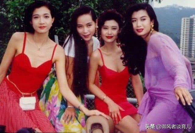 成龍私生女攜妻流落街頭:父親缺失,母親錯位,最後買單的是孩子