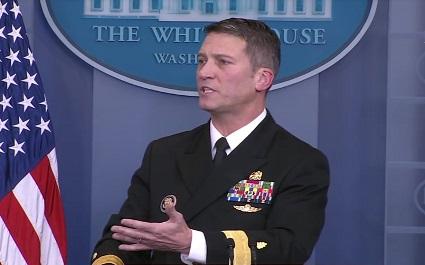 特朗普前醫生爲幫其減肥操碎了心,結果總統體重反增不減成大遺憾