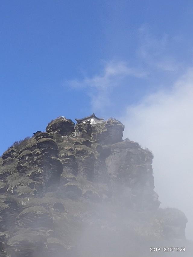 美丽仙云缥缈的梵净山