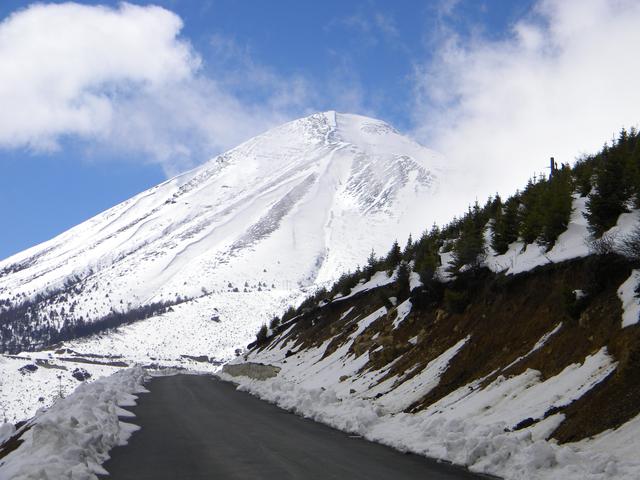 被困白马雪山