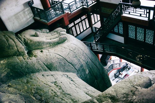 四川第二大佛比樂山大佛更精美，世界第一大石刻造像大佛千年之謎