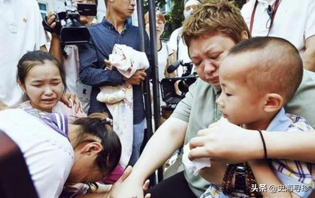 看到韩红哭，我也哭 了