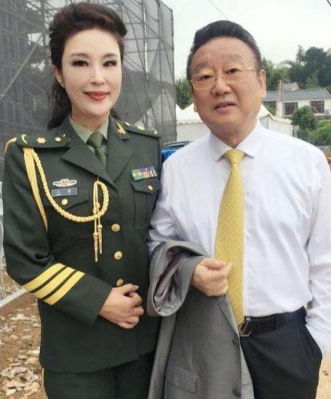 演员蒋大为，欠债不还成老赖，如今72岁秃顶难认出