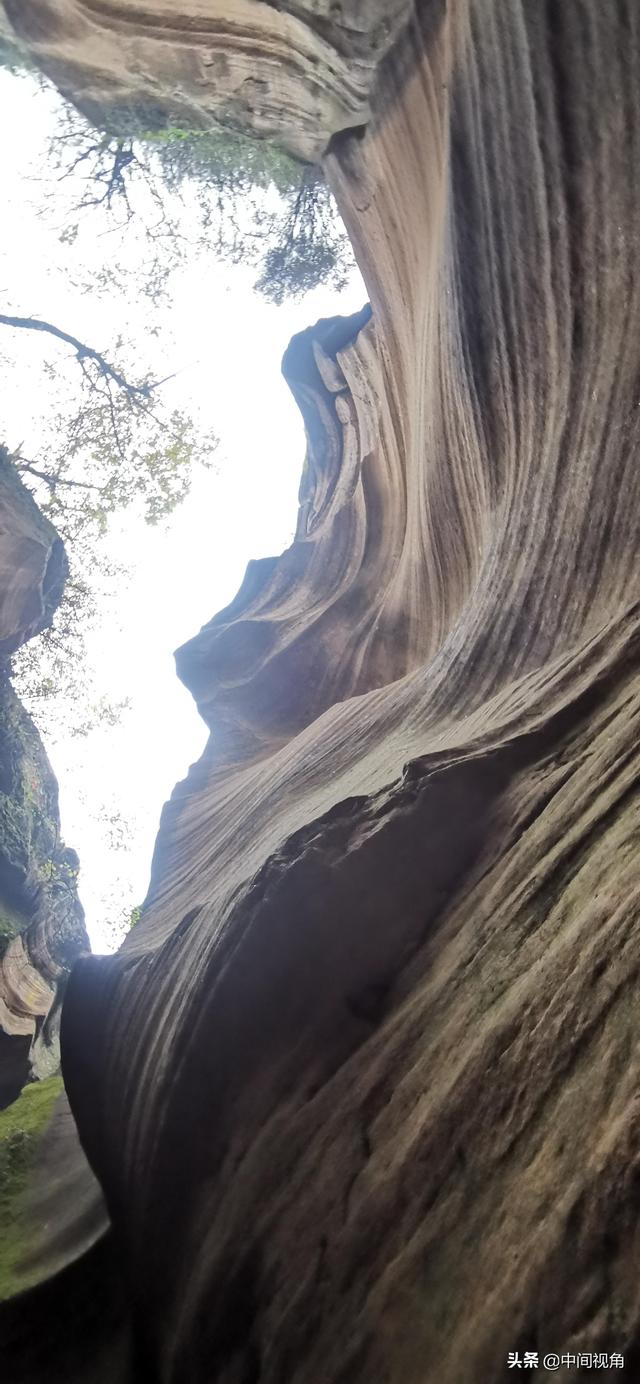 陕北甘泉雨岔大峡谷，壮美奇观堪比美国羚羊谷