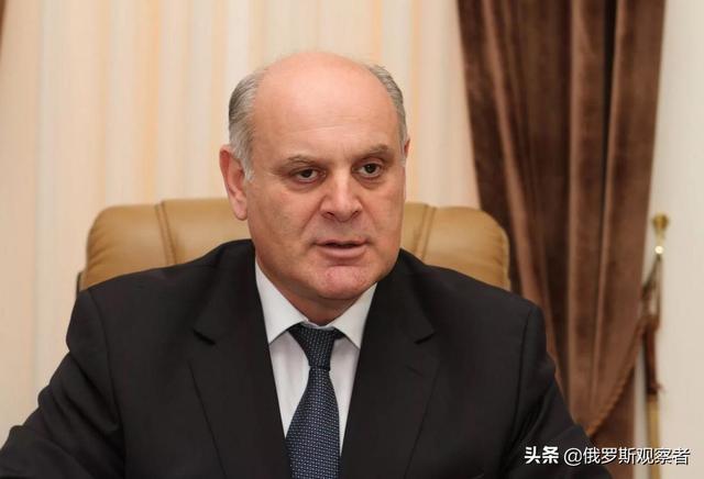 大选前20天，阿布哈兹总统候选人突然中毒，已陷入昏迷