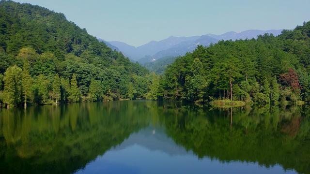 湖南人气很高的山，是中国五岳之一，首批国家自然与文化双遗产