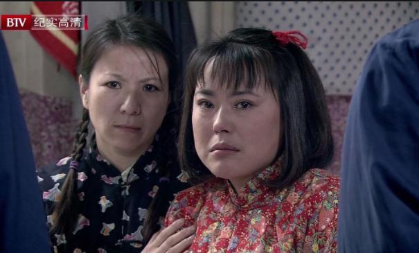 李菁菁：一婚弃残疾养子，两次恋小鲜肉，50岁因《安家》被求出山