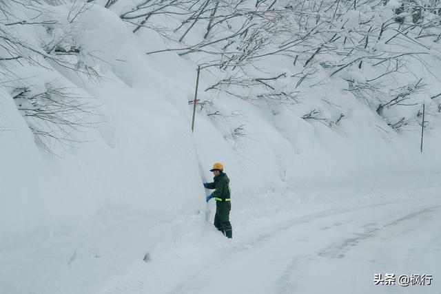 为什么日本人热爱泡温泉？泡过大山里的秘汤我找到了答案