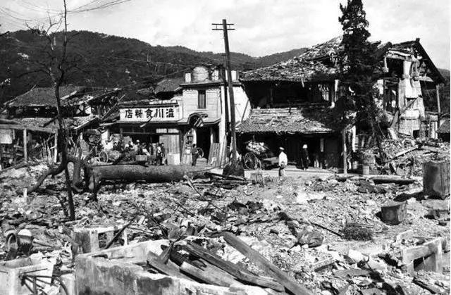 前后百年时间，4个世界老二败给美国，如今中国面临怎样的挑战？