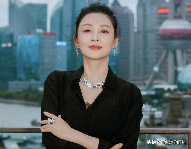 看到「加入美国国籍宣誓词」，能相信他们入了美国籍还说爱祖国么