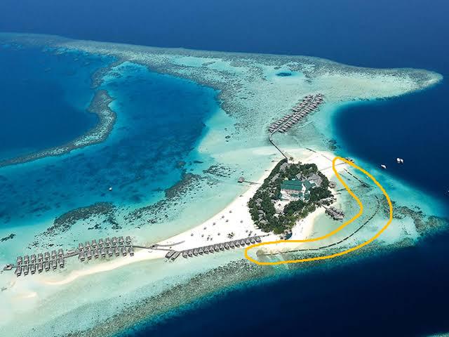 马尔代夫选岛技巧：如何把面向防波堤的房间留给别人