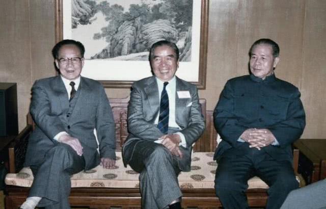 李嘉诚不是英国人,这个千亿富豪才是,但他也给中国捐了几十亿