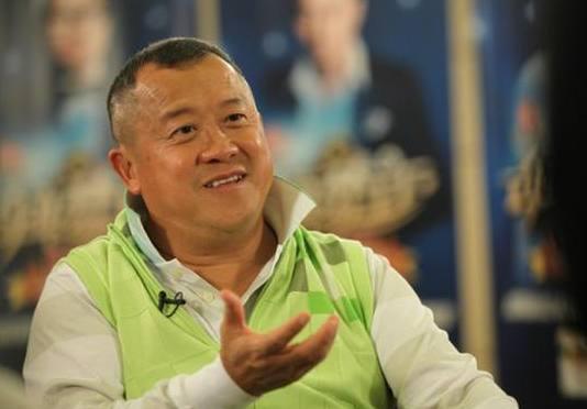 两任妻子，20年的痴情，也唤不回曾志伟的真心