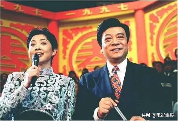 低调的倪大红：隐藏28年的妻子，原来是倪萍妹妹，感情幸福让人羡