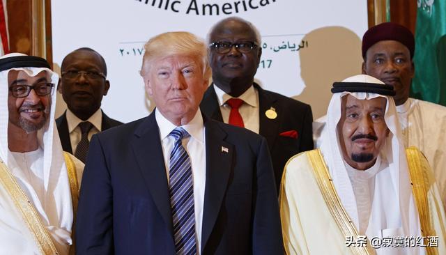 国际原油价格为何暴跌？很可能是沙特和俄罗斯做局搞美国