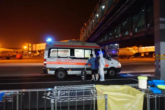 亲历！从柬埔寨回国后，刚下飞机我们就被隔离了