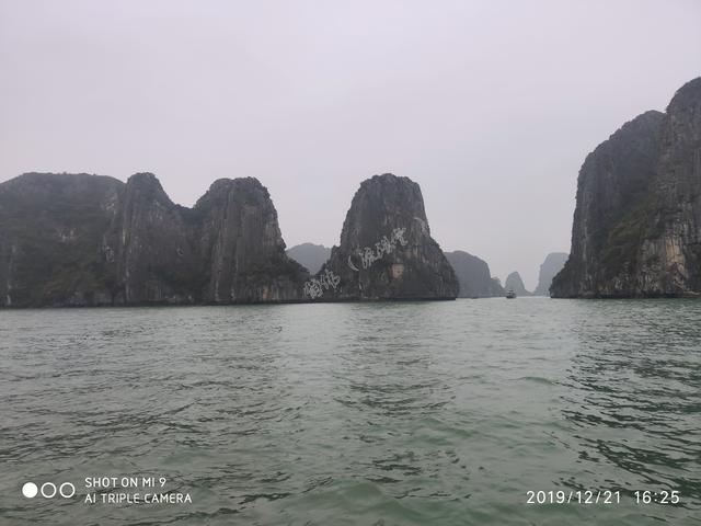 越南下龍灣旅遊，這個暖心的領隊不坑人！出國你遇到過好領隊麽？