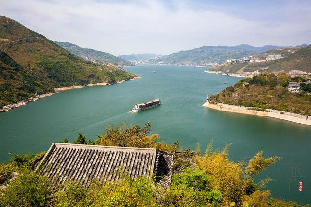 春季旅游指南：战疫之后门票减免、高速免费，自驾游迎来出行良机