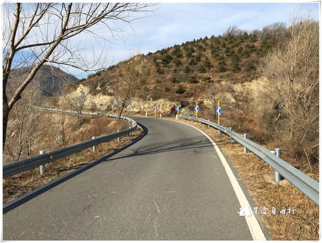 一兩銀子一級台階興建的妙峰進香古道，而今成了戶外穿越經典路線