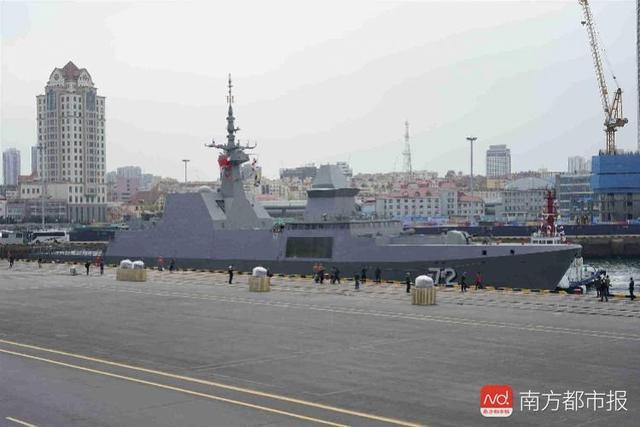 海军70年独家解读：新加坡海军为何选“坚强”号护卫舰参阅？