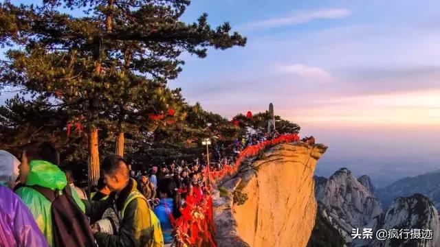 为什么要夜爬华山？旅游玩家告诉你一个人夜爬华山可不可行？