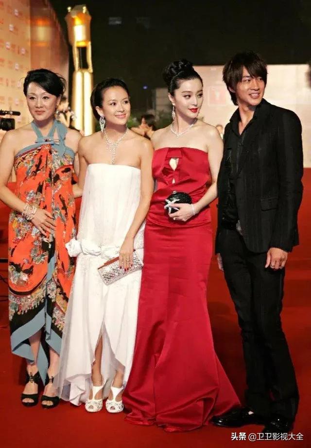 章子怡跟范冰冰站一起太“吃亏”了显得又矮又黑气场全无，被秒杀