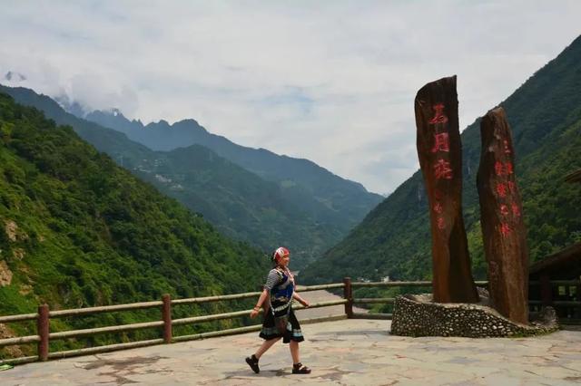 全线免费！云南300km“美丽公路”通车运行，怒江绝色风景要藏不住了！