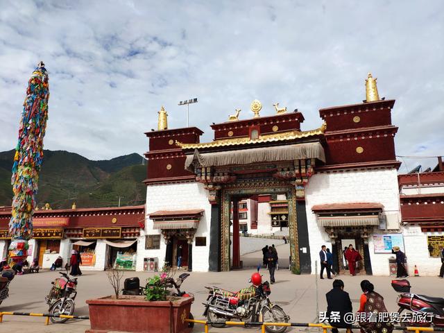 80后夫妻自驾西藏，3天反穿最神秘川藏线，谁说317国道没好风景？